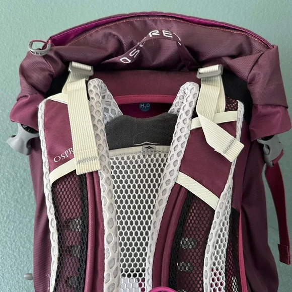 OSPREY Sirrus 26 Women's Backpack - Elderberry Purple | Hiking Daypack - Picture 6 of 9